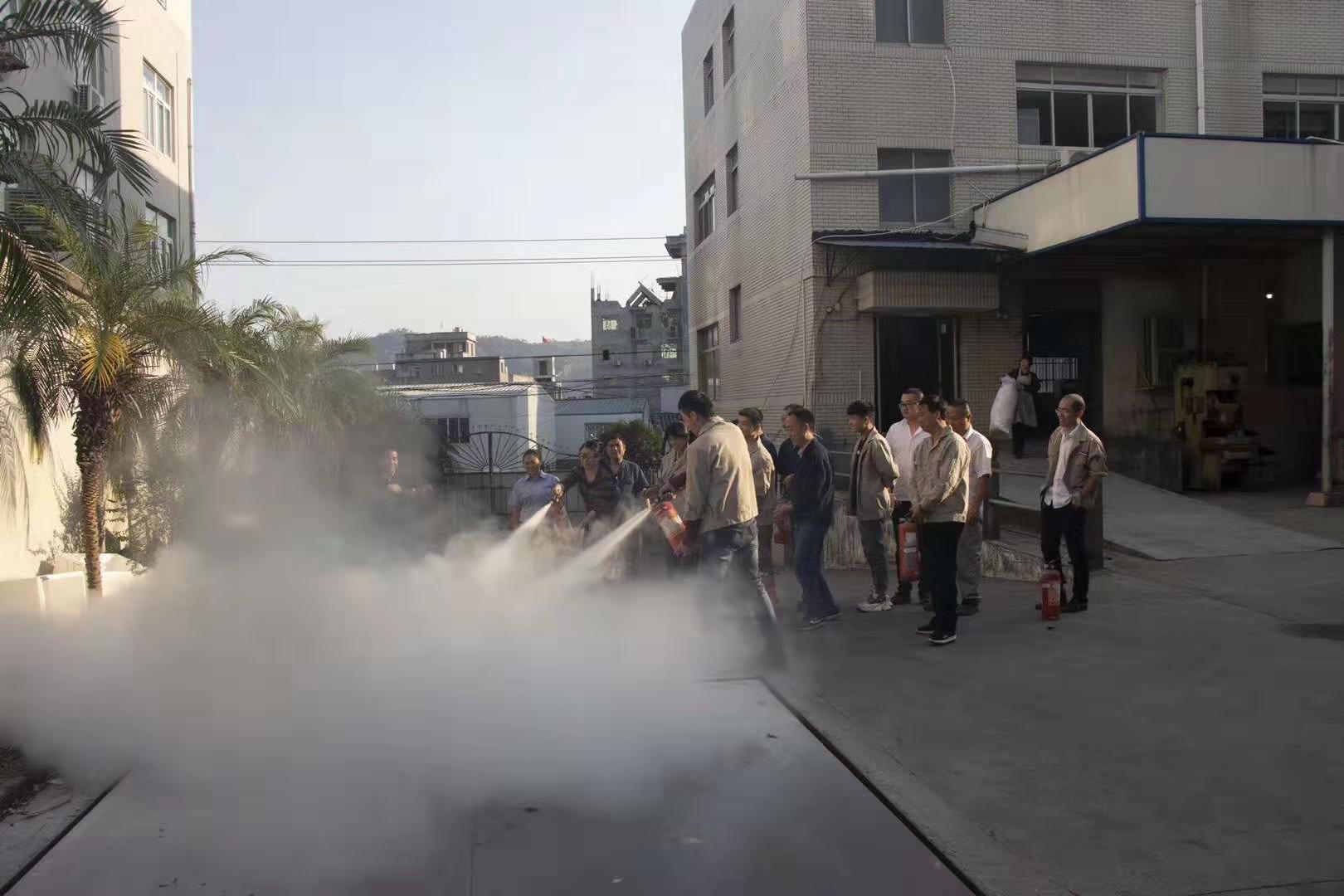 1573540878277722.jpg 消防演習1.jpg